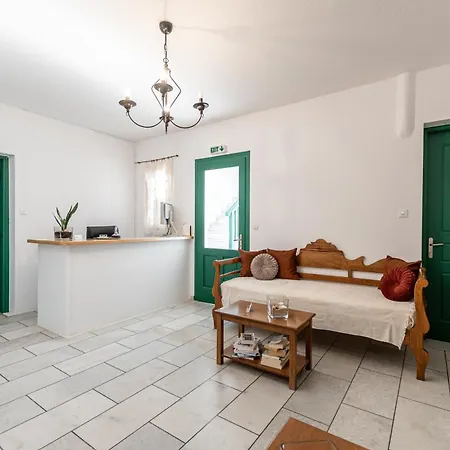 公寓式酒店 Birbas Agia Anna (Naxos)