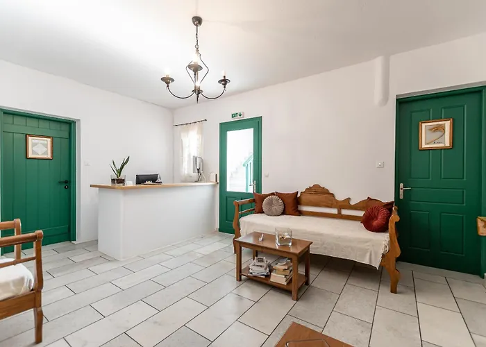 Apart Otel Birbas Agia Anna (Naxos)